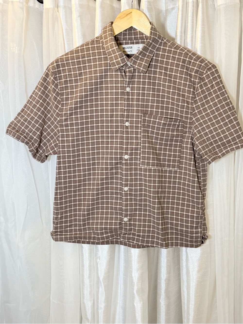 Hollister Brown and White Plaid Short-Sleeve Button-Down Shirt